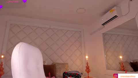 Snapshot of amanda_colin chatting on October 5, 11:24 pm Amanda online show from October 5, 11:24 pm