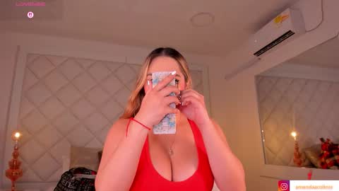 Snapshot of amanda_colin chatting on October 30, 11:05 pm Amanda online show from October 30, 11:05 pm