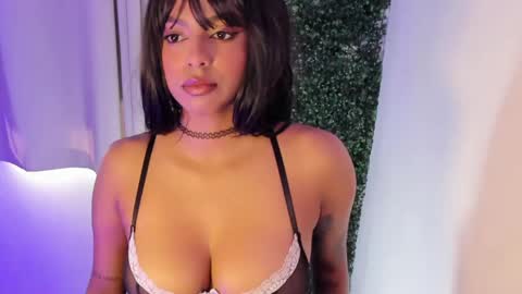amanda_drawer27 online show from May 19, 3:51 pm