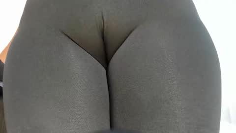 Amanda Marcuzzi  online show from November 4, 12:04 pm