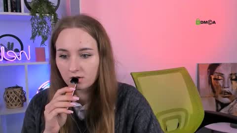 Snapshot of amanda_miki chatting on October 7, 1:41 pm Ami online show from October 7, 1:41 pm