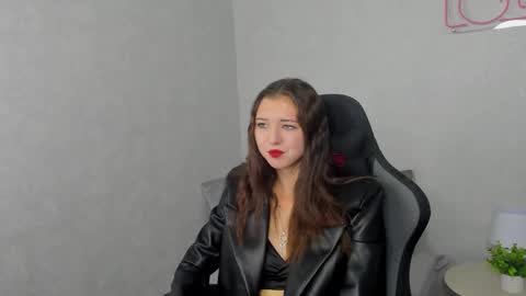 Amanda online show from October 5, 8:12 am