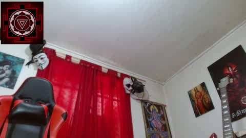 Amanda Valeska online show from April 18, 5:39 pm