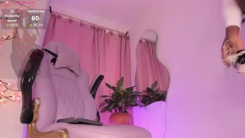 amandaa_fox_ online show from June 2, 5:04 pm