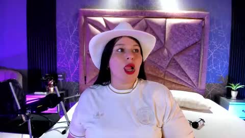 Snapshot of amandaacruz chatting on September 10, 1:27 am Amanda cruz online show from September 10, 1:27 am