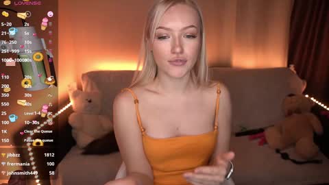 Amanda online show from December 4, 12:36 pm