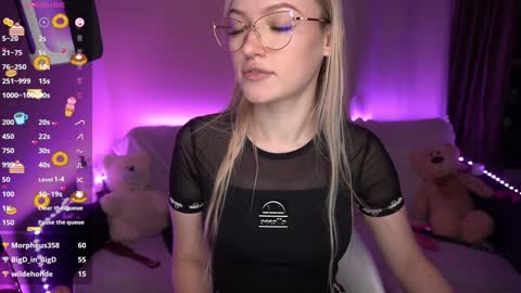 Amanda online show from December 14, 5:36 pm