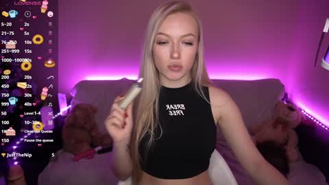 Amanda online show from January 7, 1:46 pm