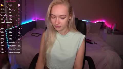 Amanda online show from October 5, 5:17 am