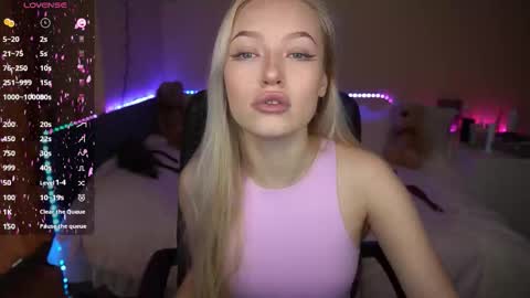 Amanda online show from October 11, 6:45 am