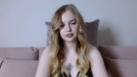 Amanda online show from February 2, 7:12 pm