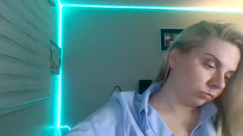 Amanda online show from November 26, 8:59 am