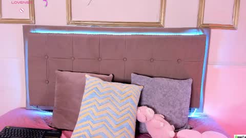 amandalee26 online show from April 6, 10:33 pm