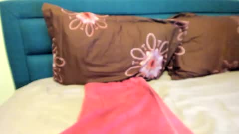 Snapshot of amandalove36 chatting on February 10, 8:31 am Amanda Love online show from February 10, 8:31 am