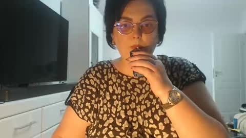 Snapshot of amandamuller1982 chatting on May 9, 6:18 am Anda online show from May 9, 6:18 am
