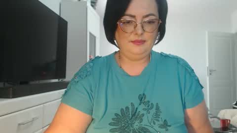 Snapshot of amandamuller1982 chatting on June 3, 10:51 am Anda online show from June 3, 10:51 am