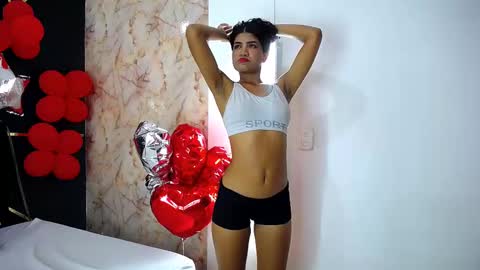 Snapshot of amandarobers chatting on February 20, 2:07 am Amanda Robers online show from February 20, 2:07 am