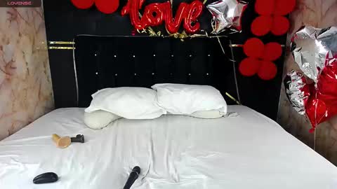 Snapshot of amandarobers chatting on February 26, 7:05 pm Amanda Robers online show from February 26, 7:05 pm