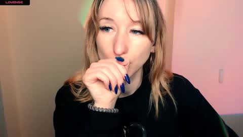 Snapshot of amandasentin chatting on October 13, 7:08 am Amanda online show from October 13, 7:08 am