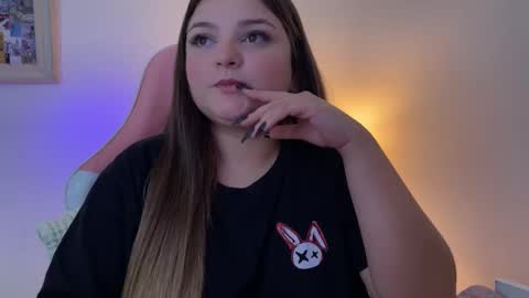 Amandha online show from December 4, 5:10 pm