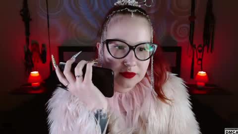 Snapshot of amanita__pantherina chatting on December 10, 3:55 pm Goddess Amanita online show from December 10, 3:55 pm