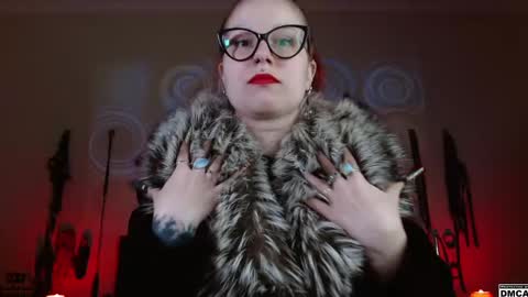 Snapshot of amanita__pantherina chatting on December 12, 10:02 am Goddess Amanita online show from December 12, 10:02 am
