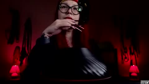 Snapshot of amanita__pantherina chatting on September 17, 9:00 am Goddess Amanita online show from September 17, 9:00 am