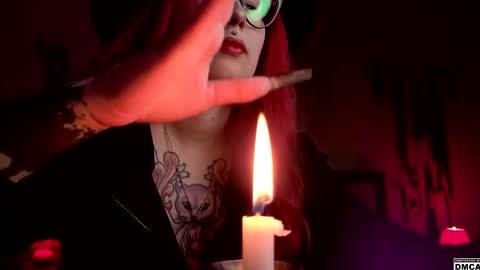 Snapshot of amanita__pantherina chatting on October 3, 8:00 am Goddess Amanita online show from October 3, 8:00 am
