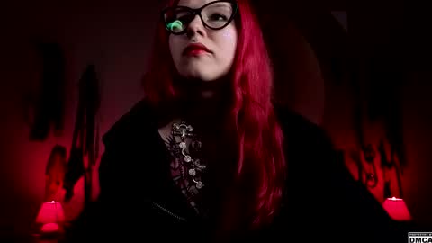 Snapshot of amanita__pantherina chatting on October 7, 9:28 am Goddess Amanita online show from October 7, 9:28 am