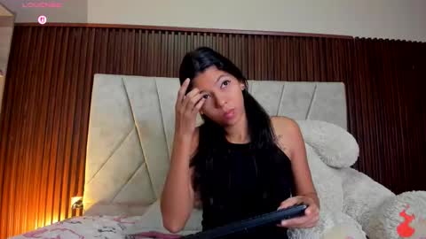 amara_brunet online show from January 19, 1:15 pm