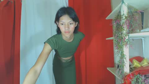 Snapshot of amara_fuck69 chatting on March 11, 4:43 am amara_fuck69 online show from March 11, 4:43 am