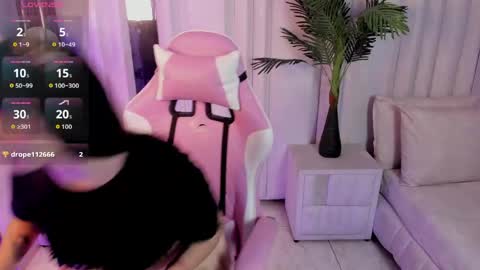 Snapshot of amara_lunee chatting on May 25, 5:46 am AMARA online show from May 25, 5:46 am