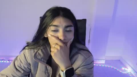 amara_silk online show from April 23, 2:46 am