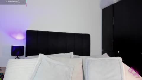 Snapshot of amara_vause chatting on February 4, 2:28 am - A M A R A - online show from February 4, 2:28 am