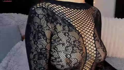 Snapshot of amara_vause chatting on October 18, 10:32 pm - A M A R A - online show from October 18, 10:32 pm
