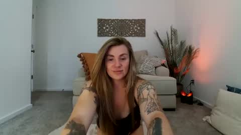 Snapshot of amarajezebel chatting on June 30, 4:41 pm Amara Jezebel online show from June 30, 4:41 pm