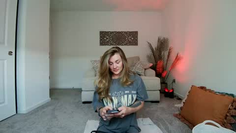 Snapshot of amarajezebel chatting on July 6, 7:49 pm Amara Jezebel online show from July 6, 7:49 pm