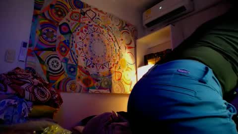 Susan online show from January 5, 10:02 pm