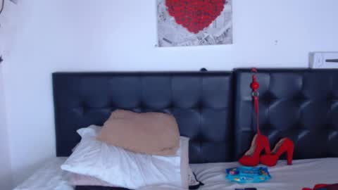   online show from March 7, 5:28 pm