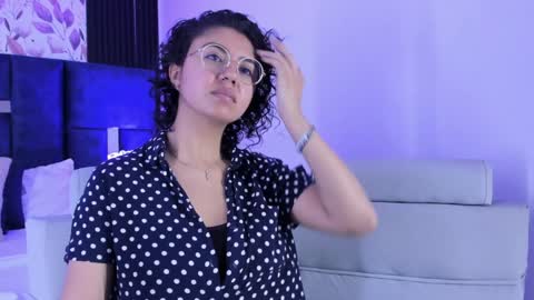 Emily online show from January 21, 1:32 pm