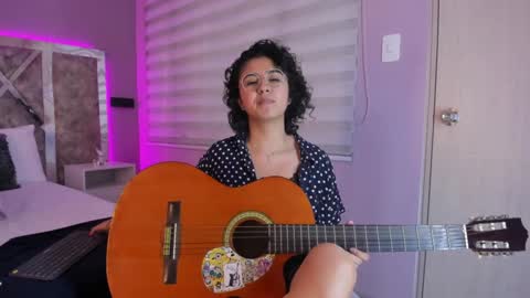 Emily online show from February 1, 5:37 pm