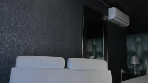 Emily online show from March 30, 9:43 am