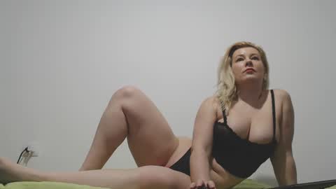 KLAUDYA online show from February 23, 9:33 am