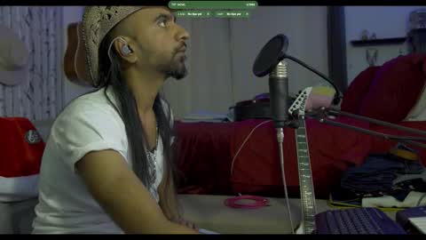 Snapshot of amateurhq chatting on December 5, 3:15 am amateurhq online show from December 5, 3:15 am