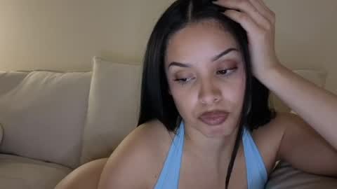 Snapshot of amaya_floress chatting on May 29, 6:55 am amaya_floress online show from May 29, 6:55 am