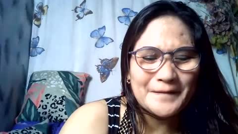 Snapshot of amazing_angel22 chatting on July 2, 9:48 am amazing angel online show from July 2, 9:48 am