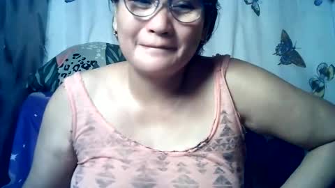 Snapshot of amazing_angel22 chatting on July 5, 4:19 am amazing angel online show from July 5, 4:19 am
