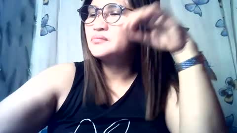 Snapshot of amazing_angel22 chatting on July 10, 10:23 pm amazing angel online show from July 10, 10:23 pm