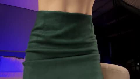 Snapshot of amazing_bitch chatting on November 20, 7:24 pm Stasy online show from November 20, 7:24 pm