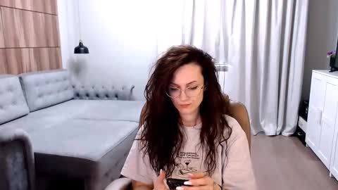 Izza online show from March 3, 10:06 am